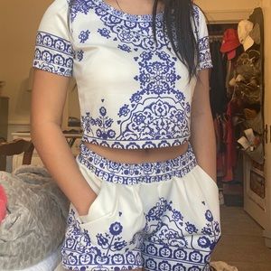 FREE SHIPPING patterned blue and white two piece